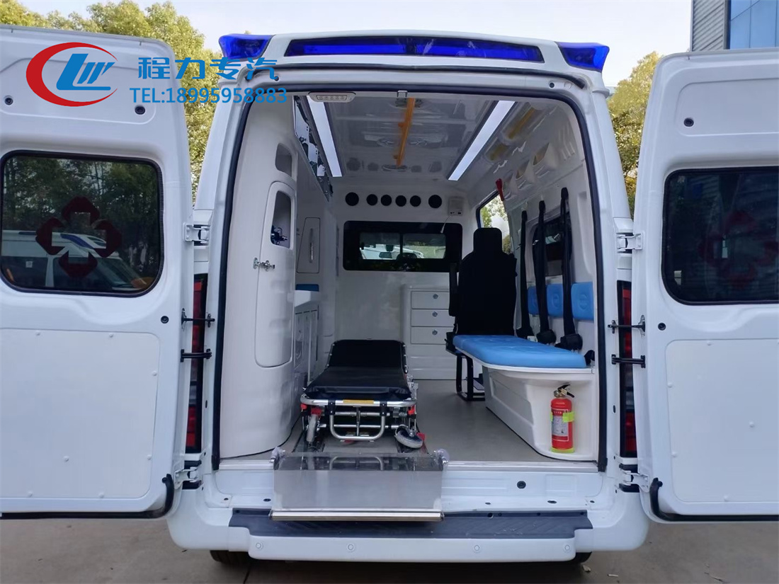 福特Pro福星頂救護(hù)車（自動(dòng)擋）