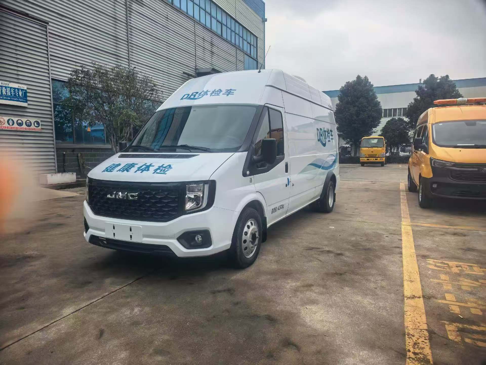 福順長軸高頂醫療體檢車