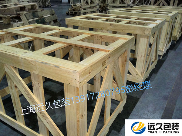 上海包裝木箱定制用防腐木更環(huán)保、更耐用
